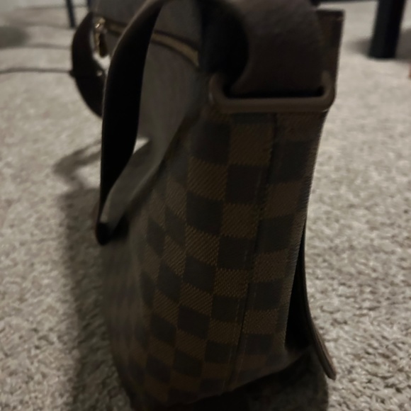 LOUIS VUITTON Damier Brooklyn GM Messengwe bag - Picture 8 of 8